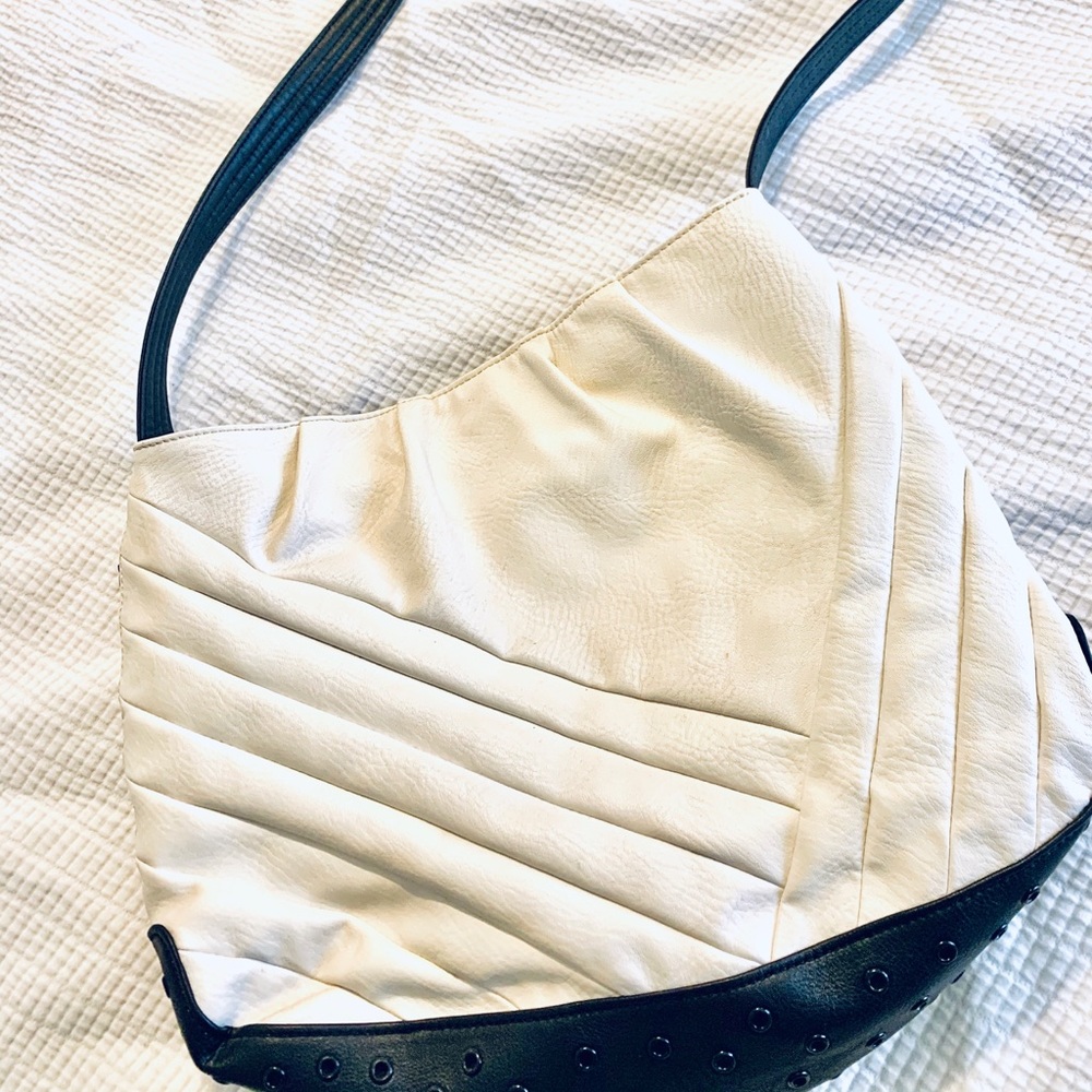 Crossbody purse